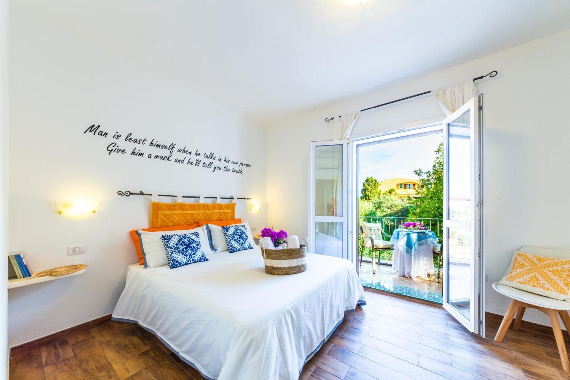 Le Maschere B&B Santa Teresa Gallura Exteriör bild
