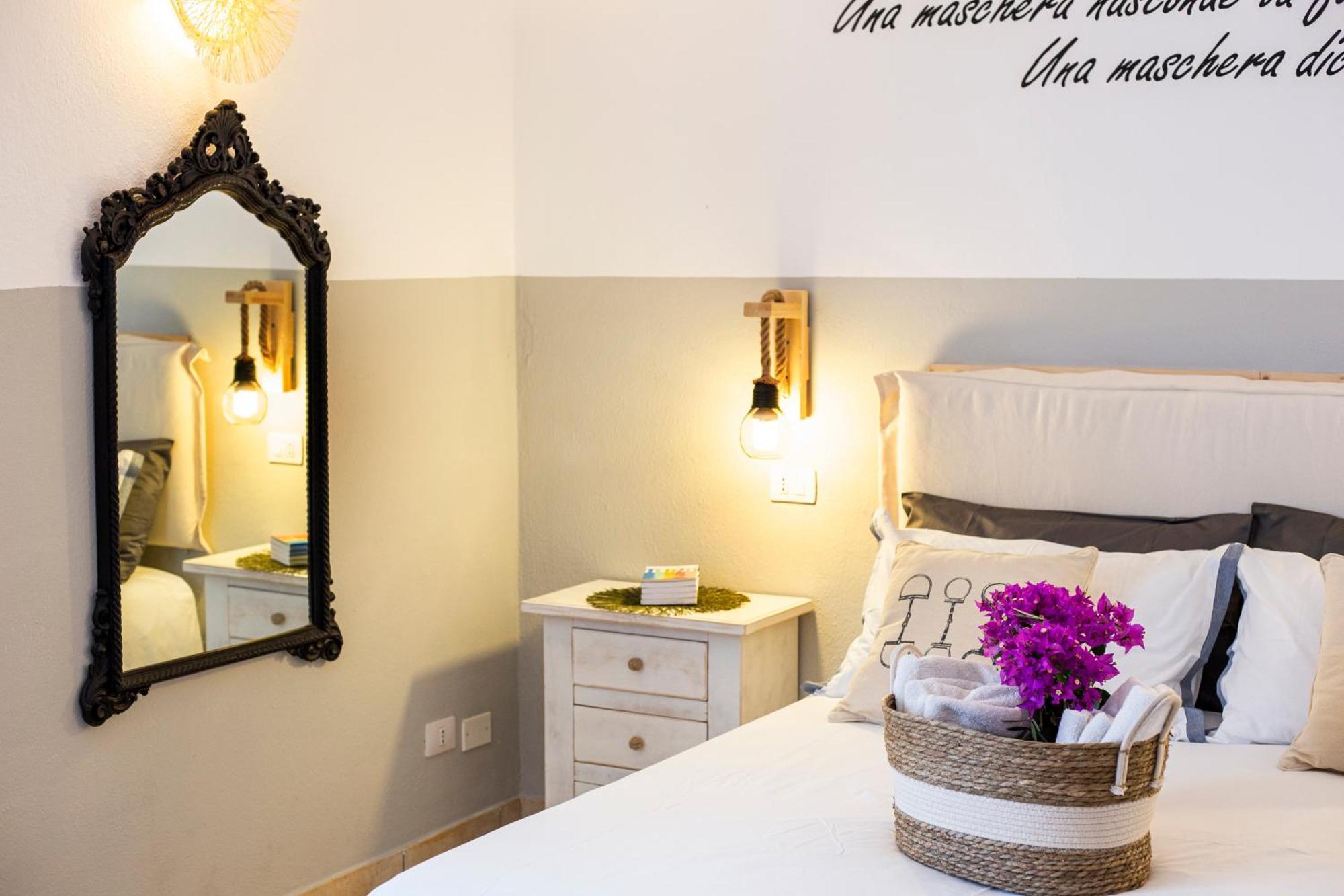 Le Maschere B&B Santa Teresa Gallura Exteriör bild