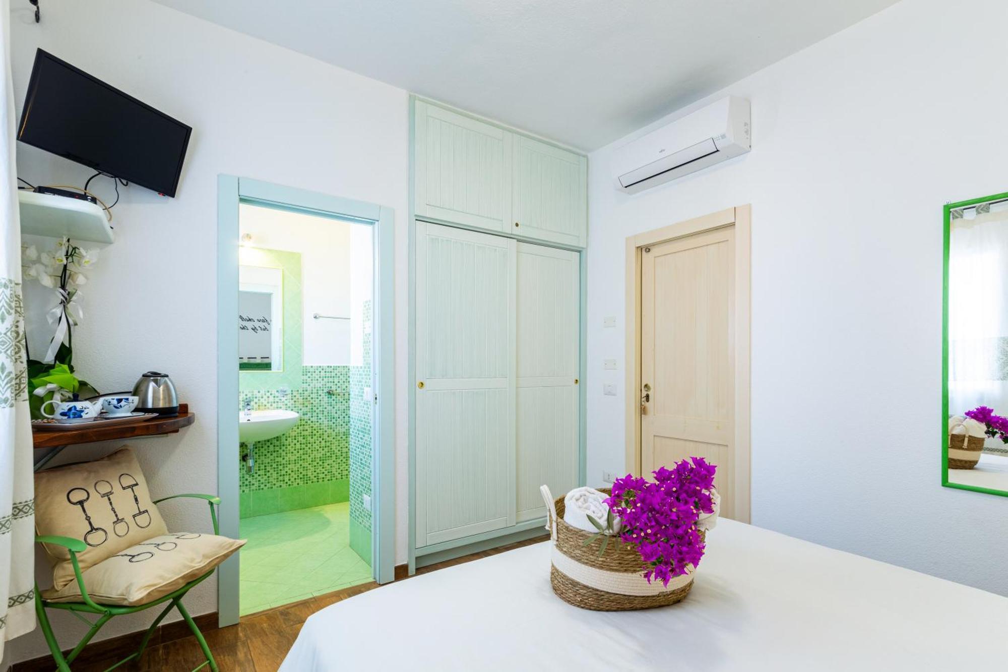 Le Maschere B&B Santa Teresa Gallura Exteriör bild