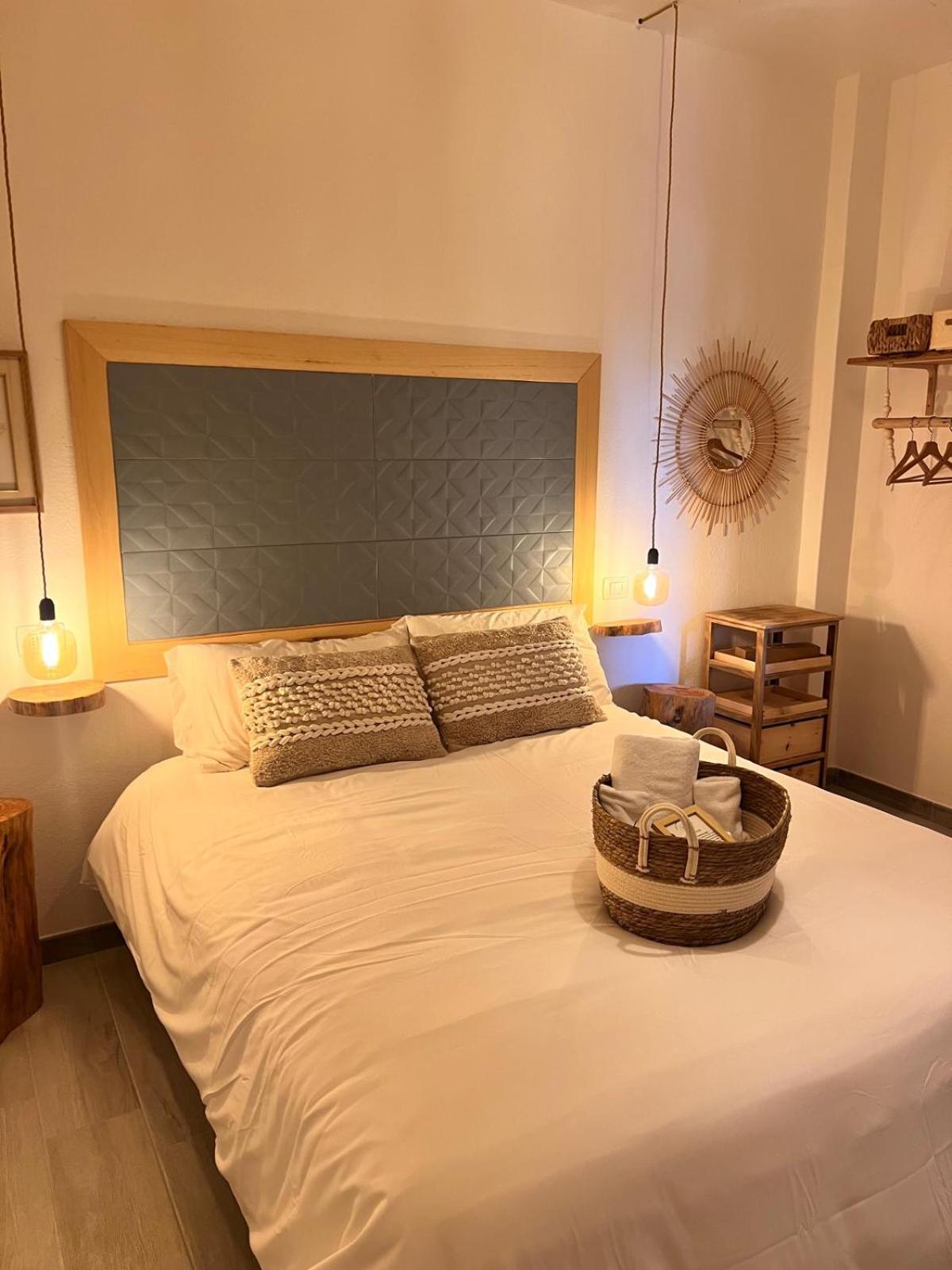 Le Maschere B&B Santa Teresa Gallura Exteriör bild