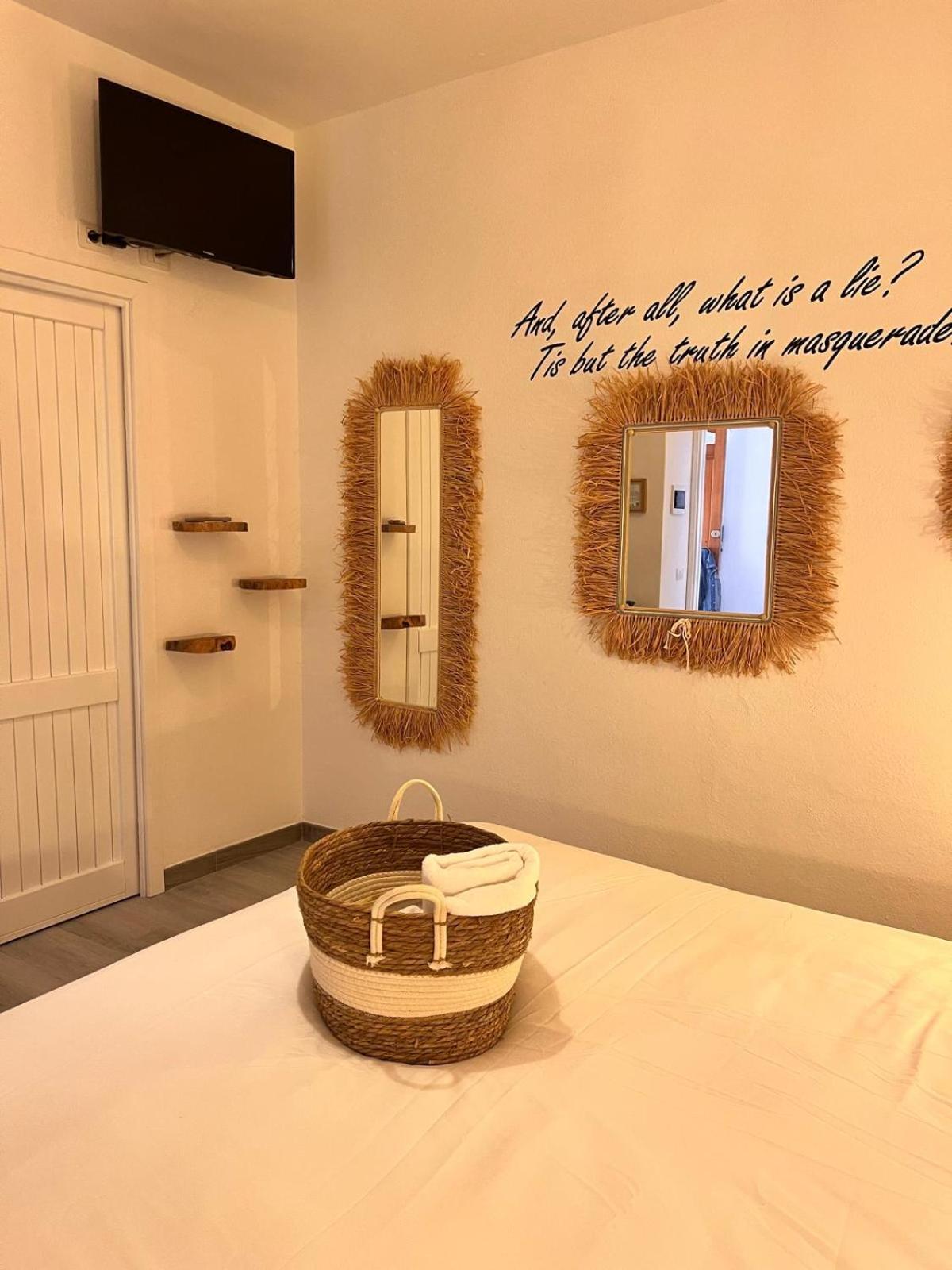 Le Maschere B&B Santa Teresa Gallura Exteriör bild