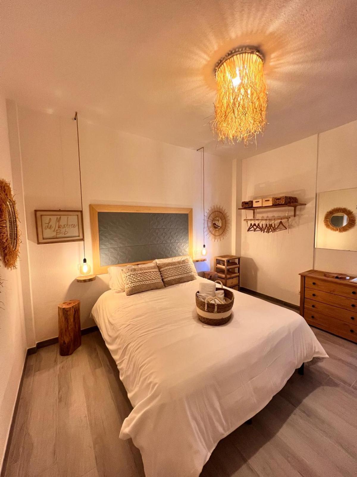 Le Maschere B&B Santa Teresa Gallura Exteriör bild