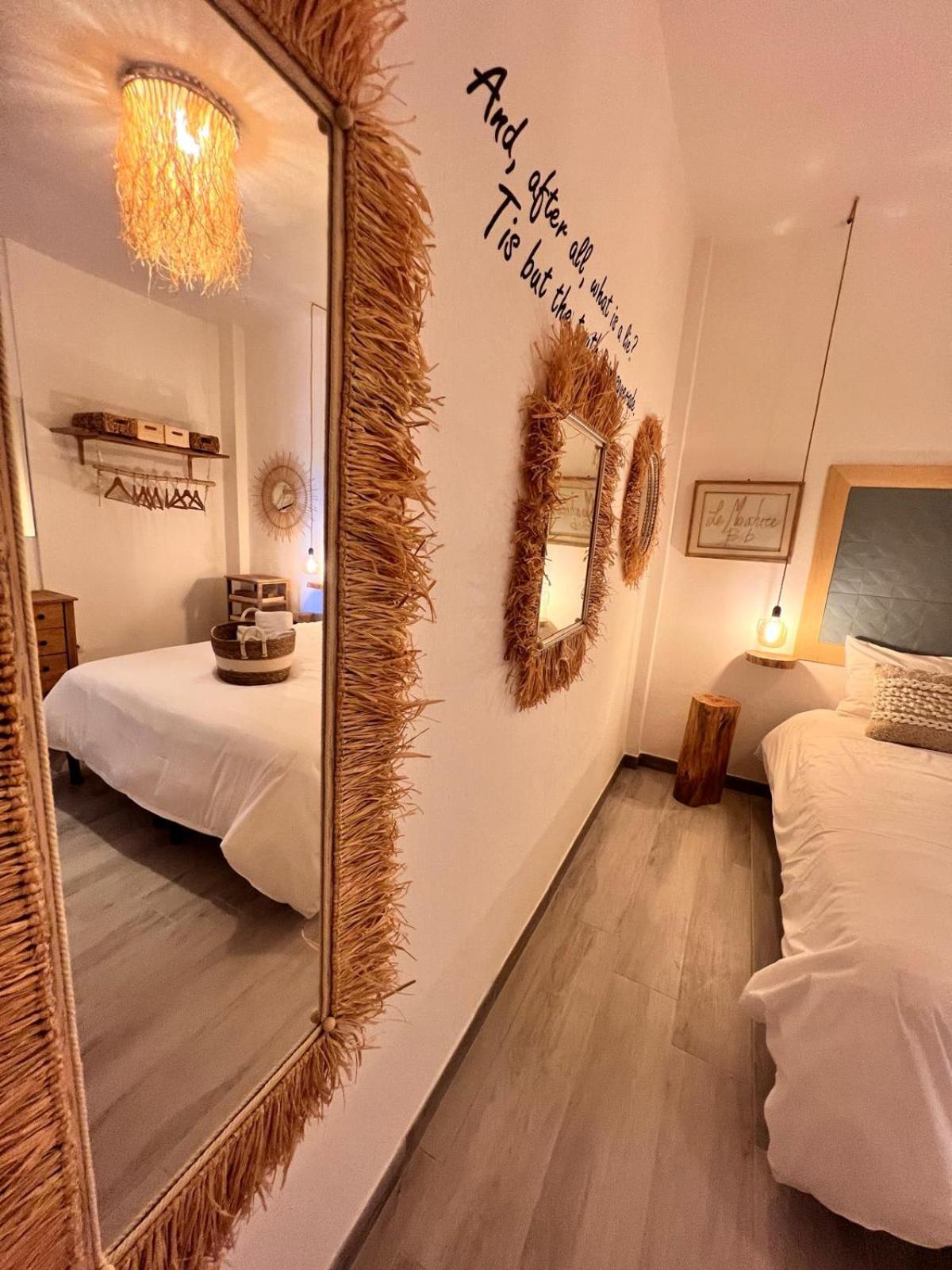 Le Maschere B&B Santa Teresa Gallura Exteriör bild